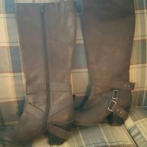 Fergie brand tall boots!